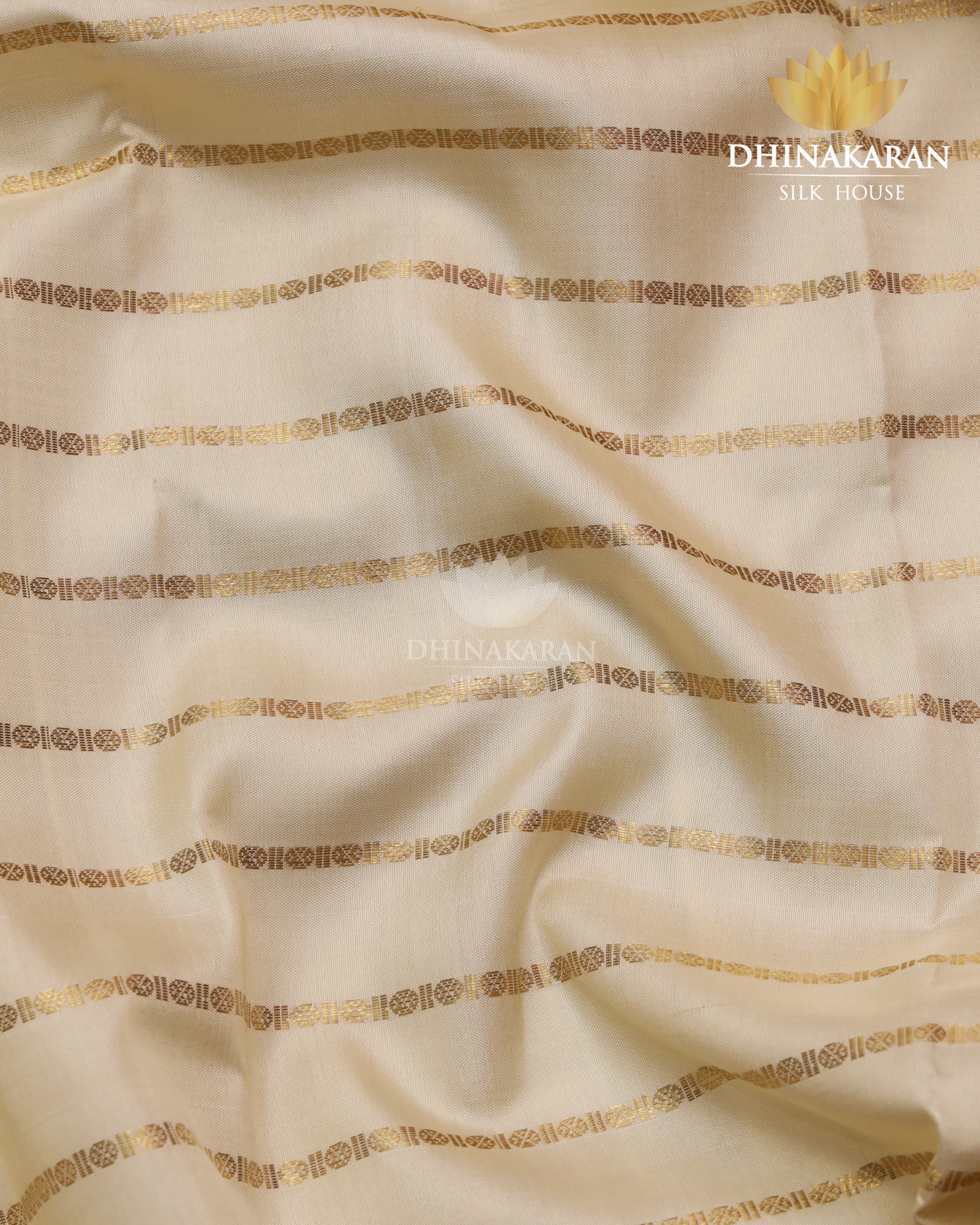 Offwhite Kanjivaram-sau2030