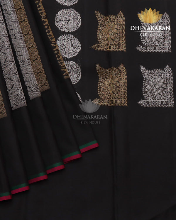 Black Timeless Kanjivaram-sau2048