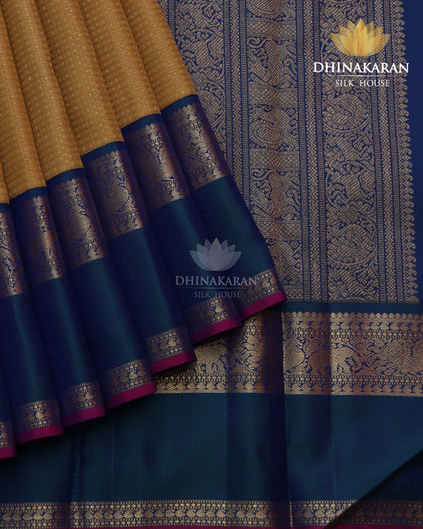 Gold Kanjivaram-sv990