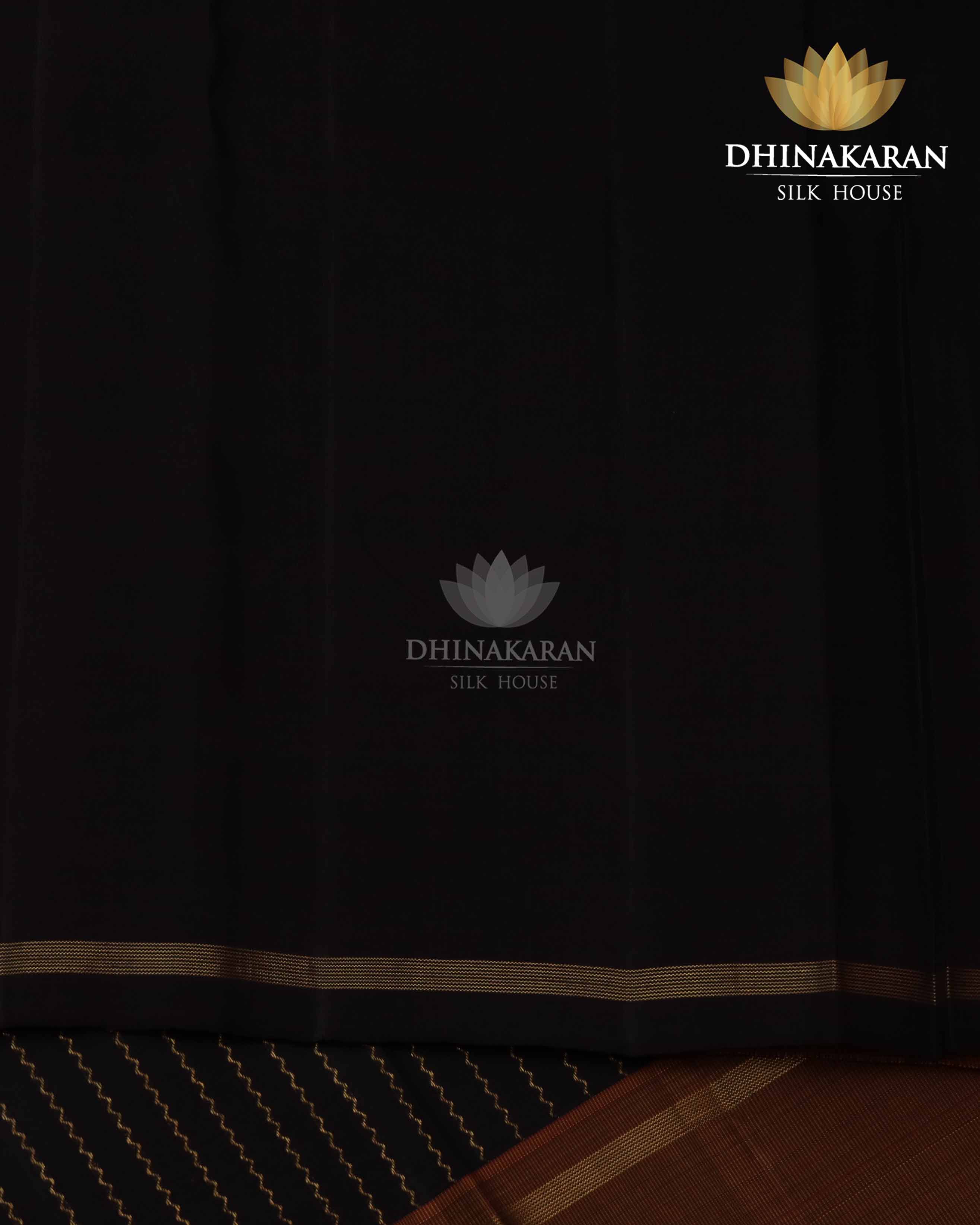 Mubbagam Kanjivaram-sar2240